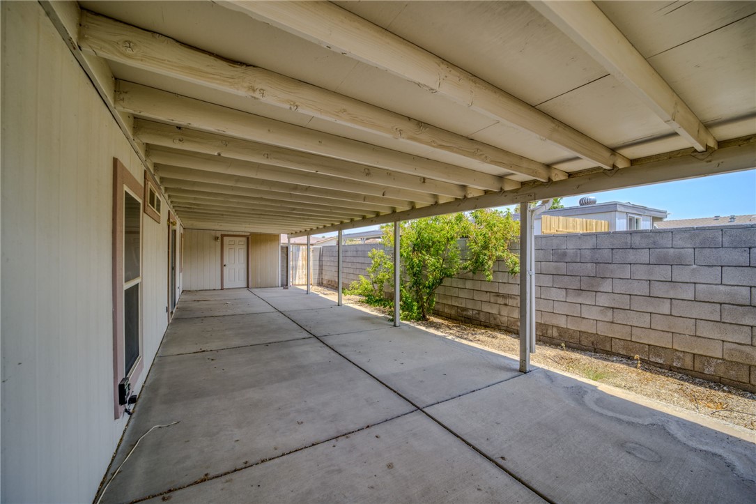2572 E Sunrise Vista Boulevard
