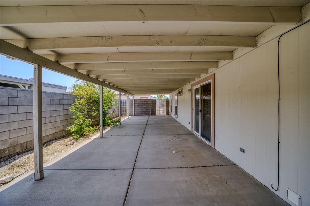 2572 E Sunrise Vista Boulevard