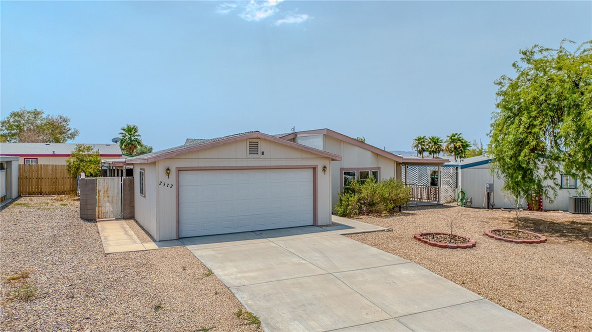 2572 E Sunrise Vista Boulevard