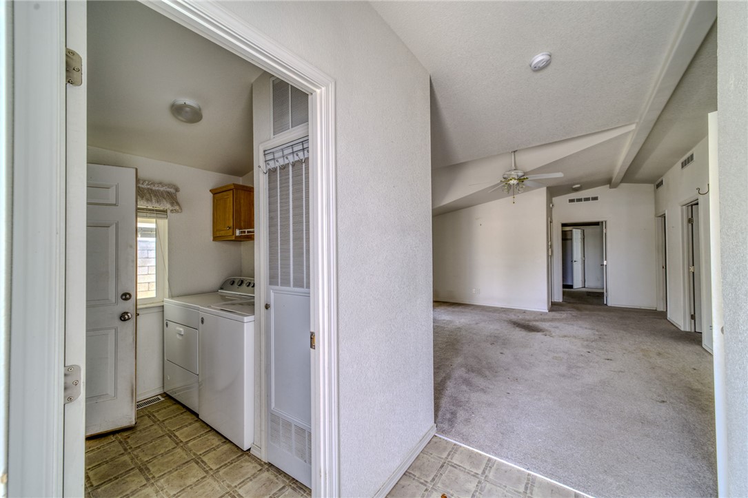 2572 E Sunrise Vista Boulevard