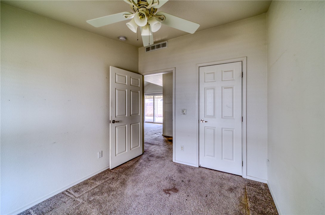 2572 E Sunrise Vista Boulevard
