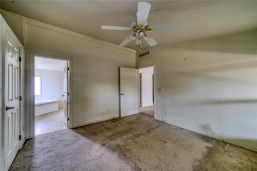 2572 E Sunrise Vista Boulevard