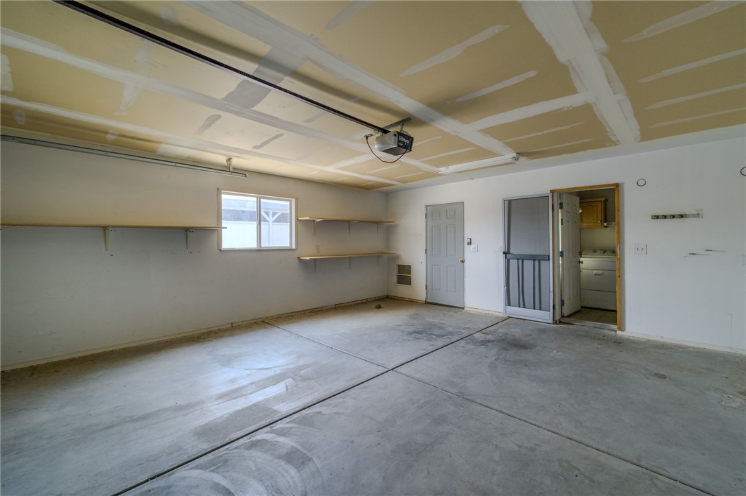 2572 E Sunrise Vista Boulevard