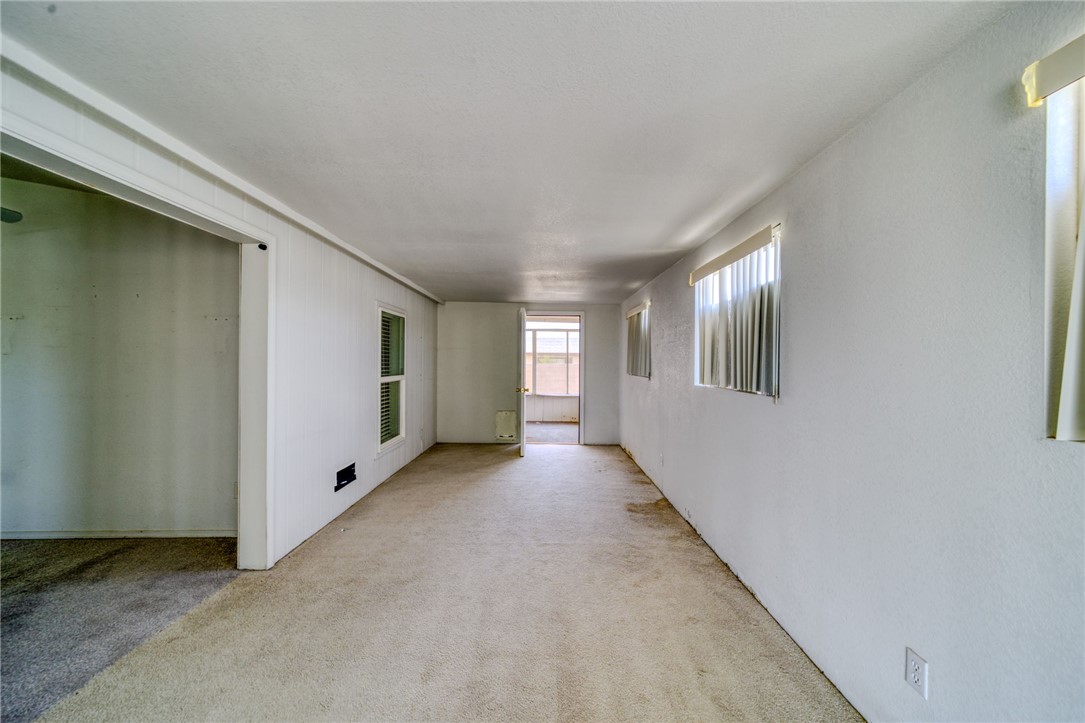 2572 E Sunrise Vista Boulevard