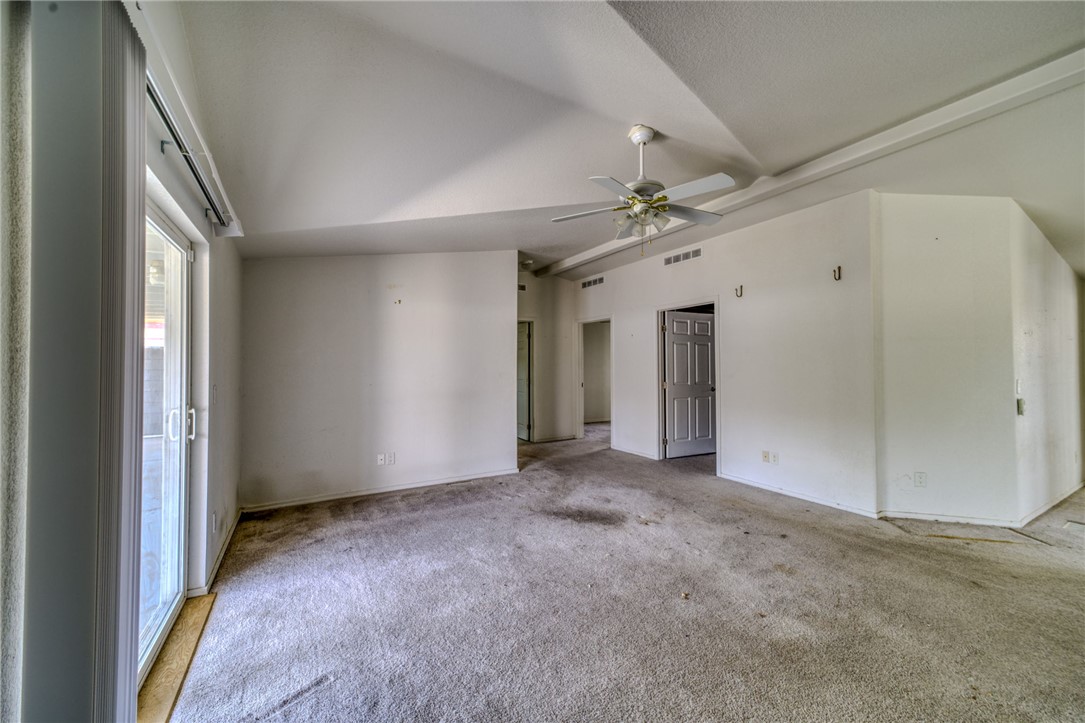 2572 E Sunrise Vista Boulevard