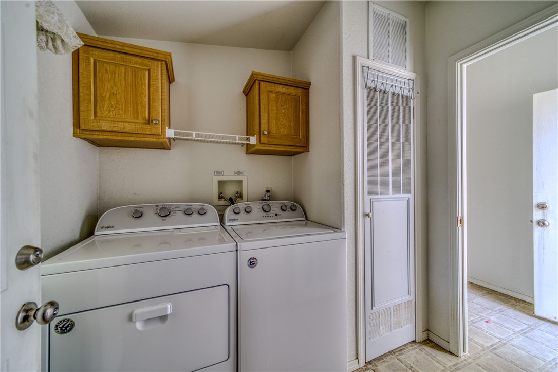 2572 E Sunrise Vista Boulevard