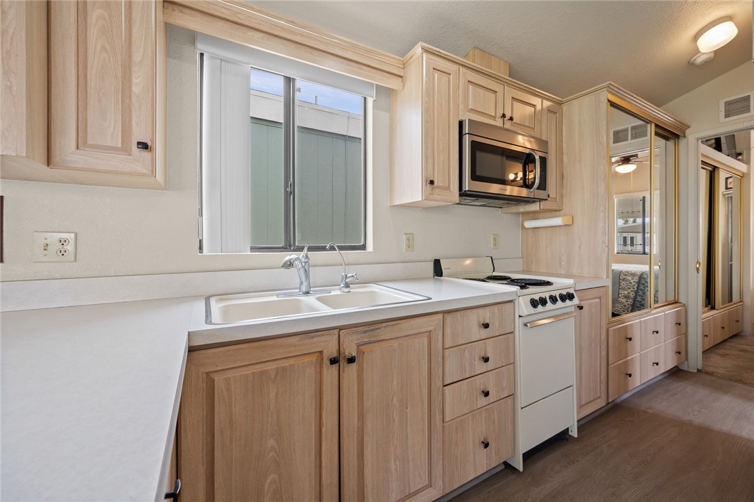 2000 Ramar Road 612