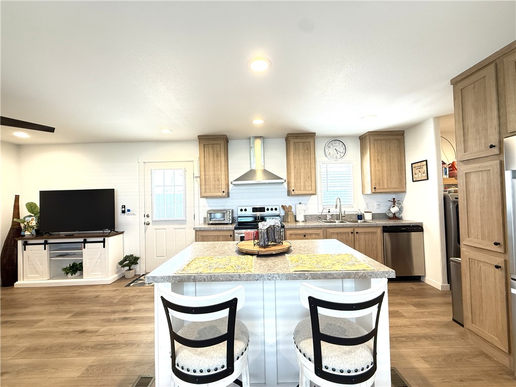 1300 Ramar Road