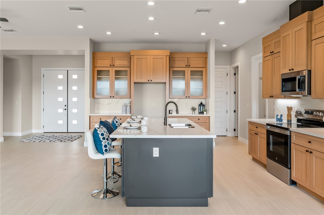3090 Canyon De Chelly Drive