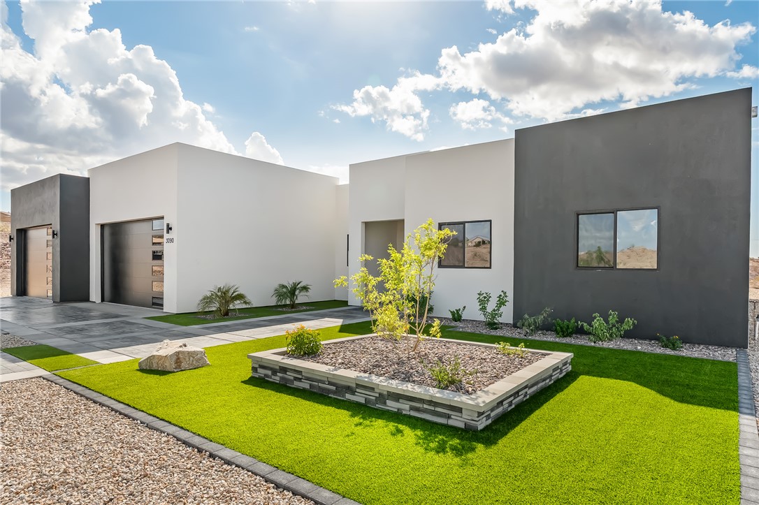3090 Canyon De Chelly Drive