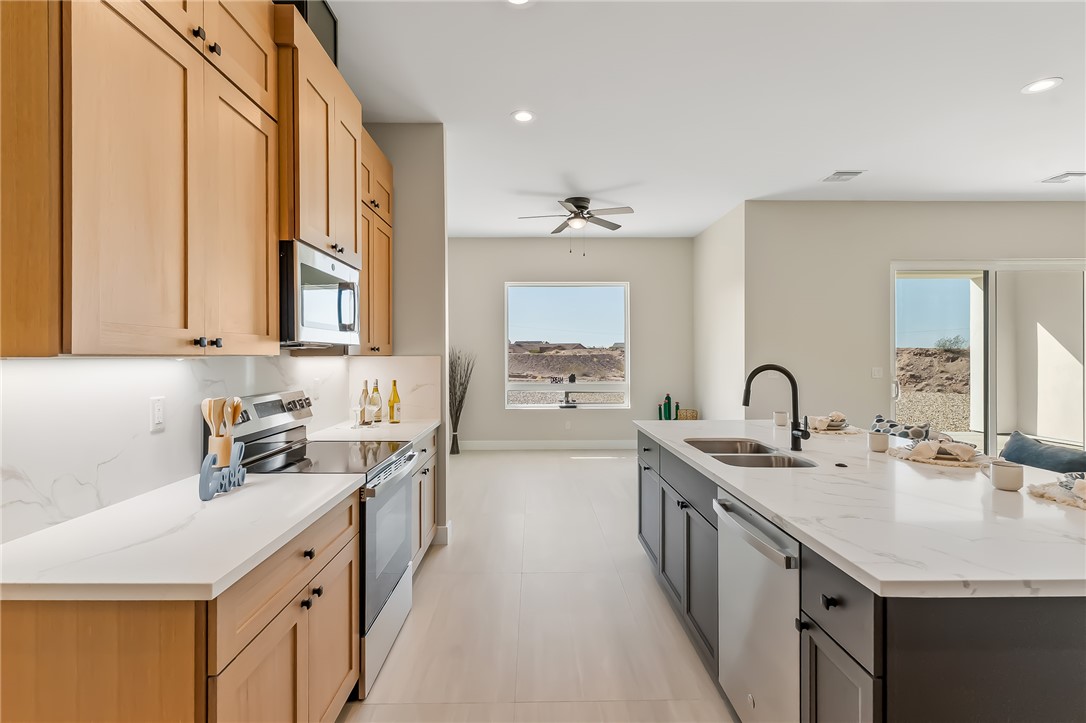 3090 Canyon De Chelly Drive