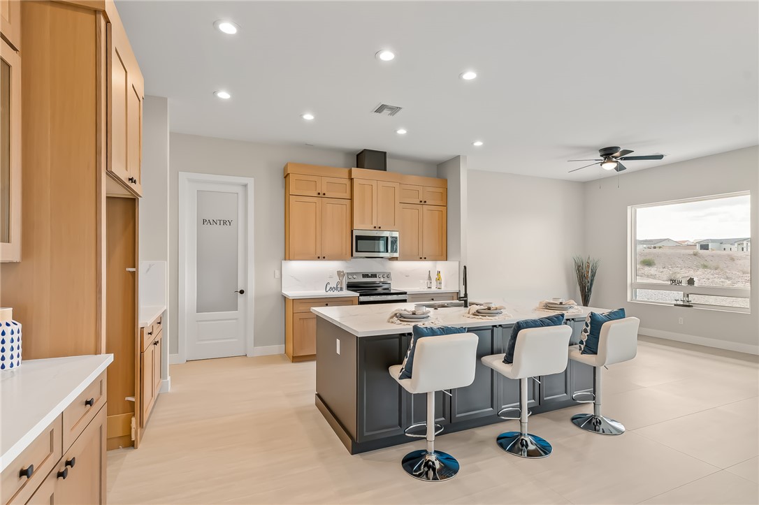 3090 Canyon De Chelly Drive