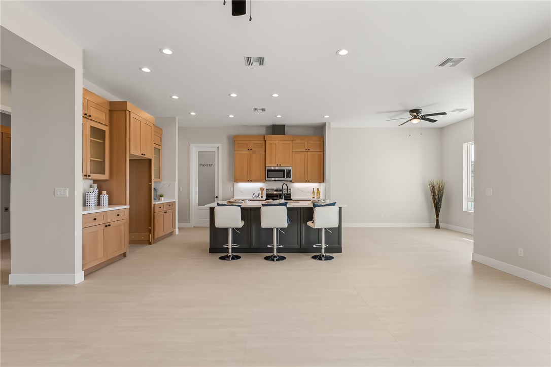 3090 Canyon De Chelly Drive