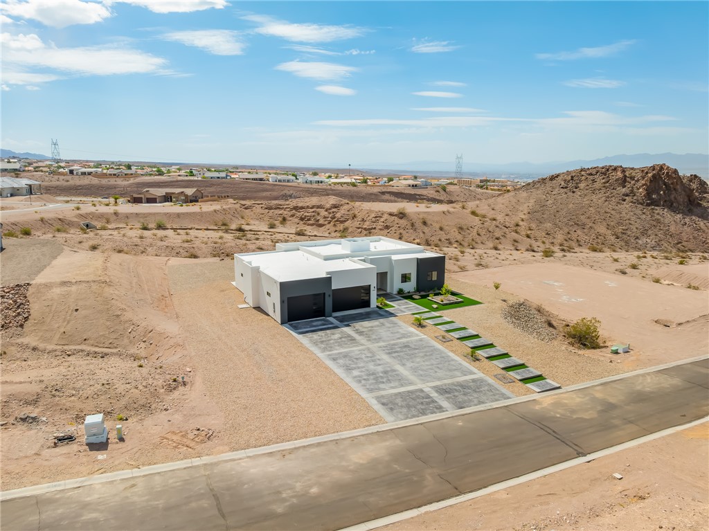 3090 Canyon De Chelly Drive