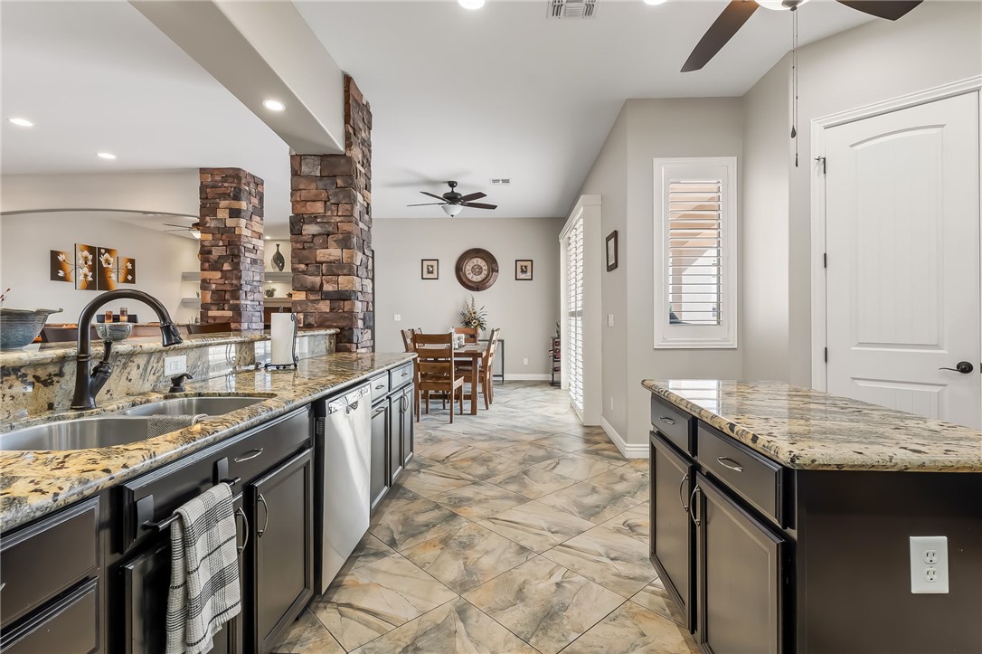 2130 E Calle Salamanca