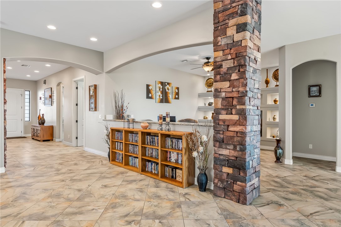 2130 E Calle Salamanca