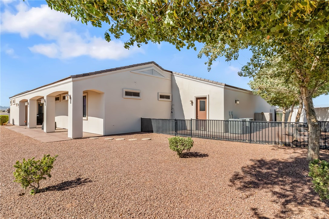 2130 E Calle Salamanca