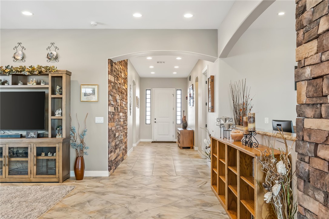 2130 E Calle Salamanca