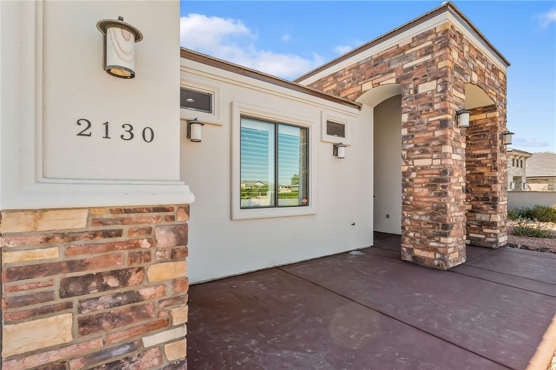 2130 E Calle Salamanca