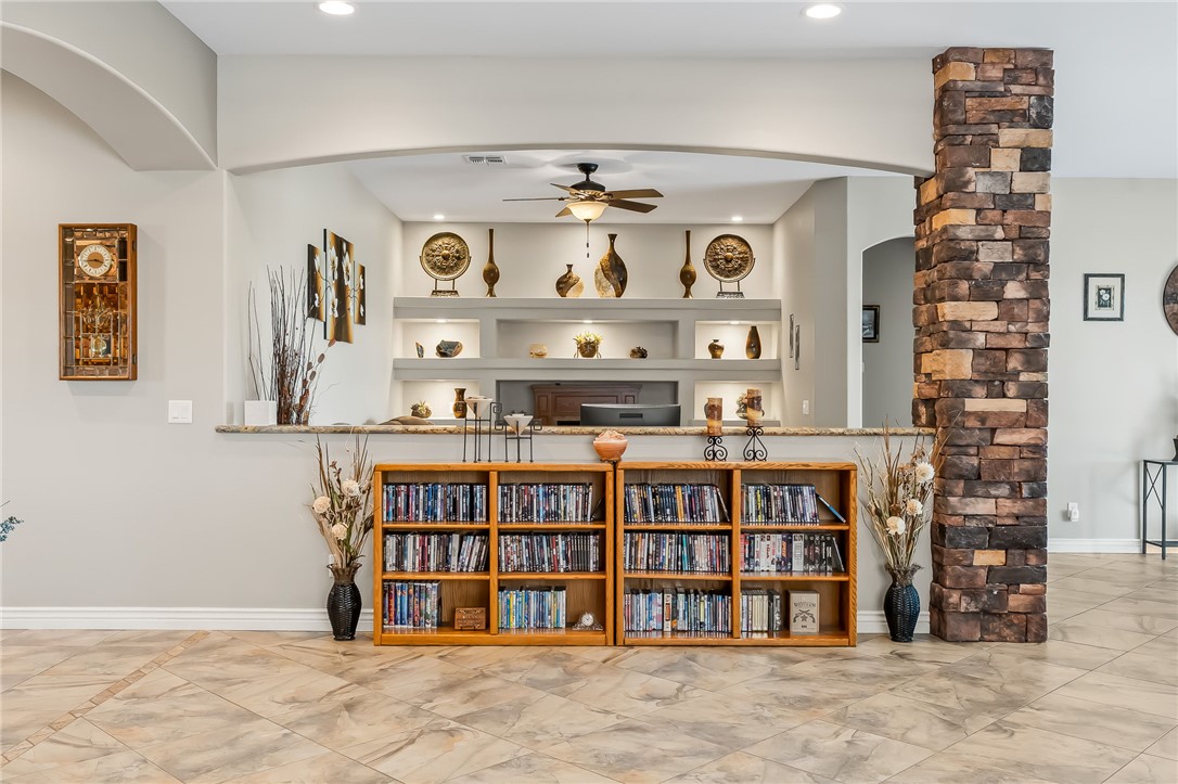 2130 E Calle Salamanca