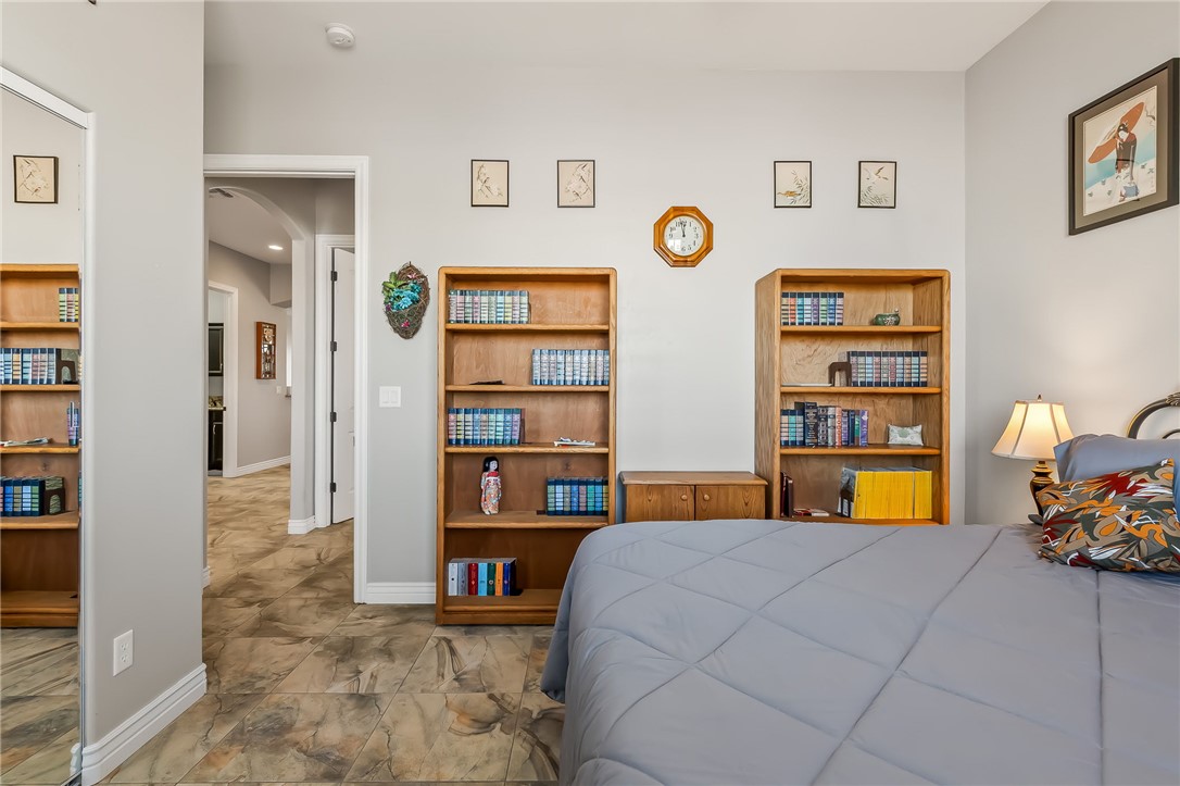 2130 E Calle Salamanca