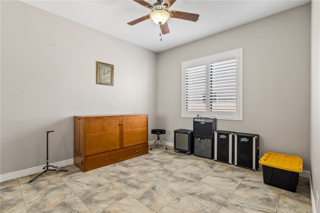 2130 E Calle Salamanca