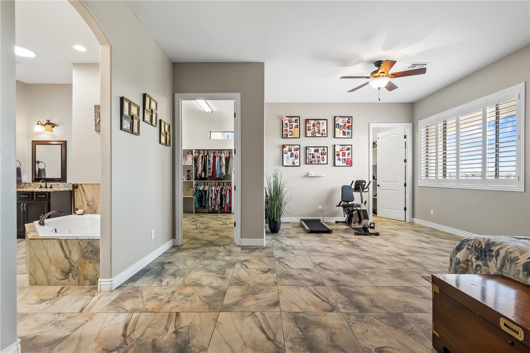 2130 E Calle Salamanca