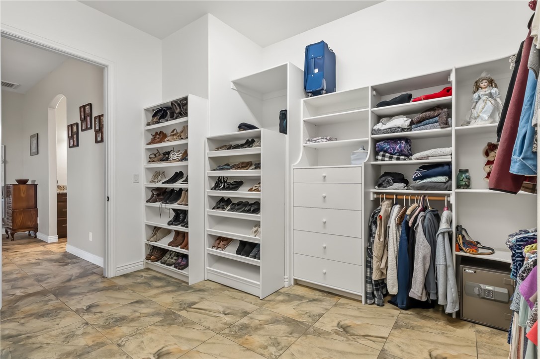 2130 E Calle Salamanca