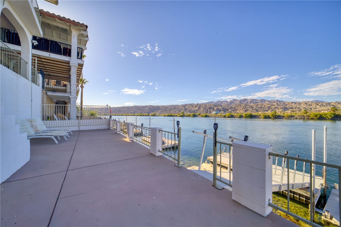 635 Riverfront Drive