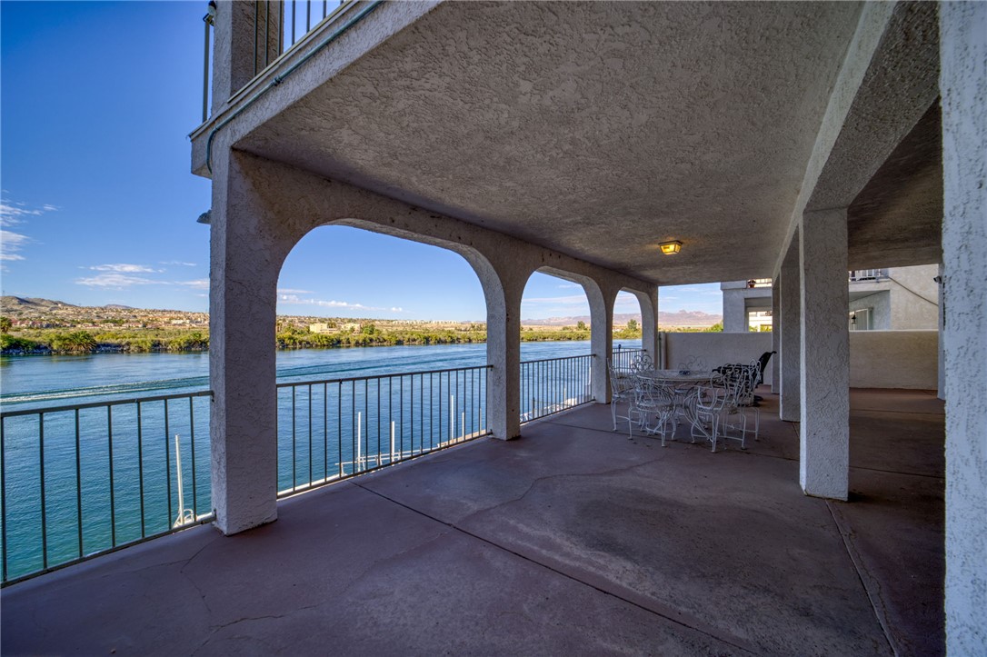 635 Riverfront Drive