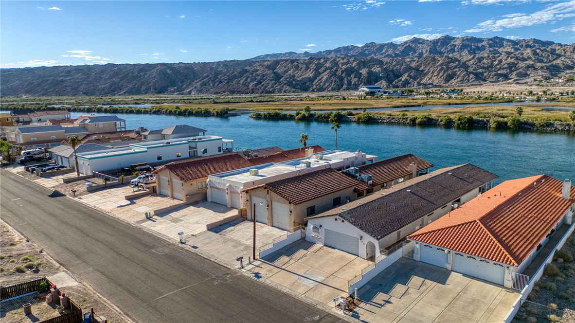 635 Riverfront Drive