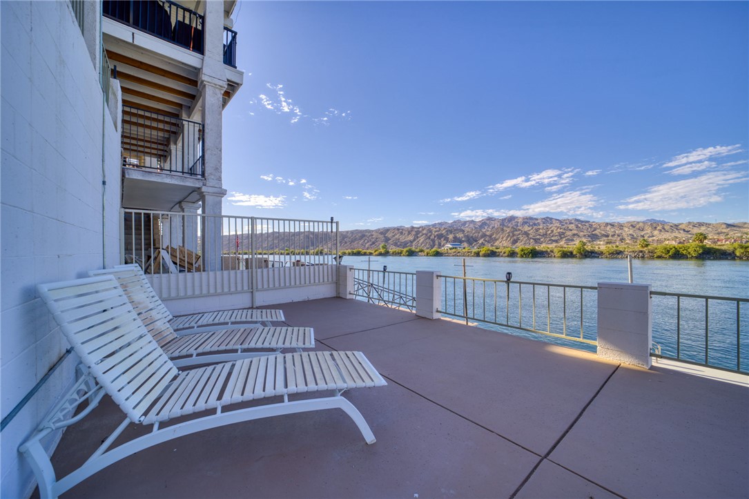 635 Riverfront Drive