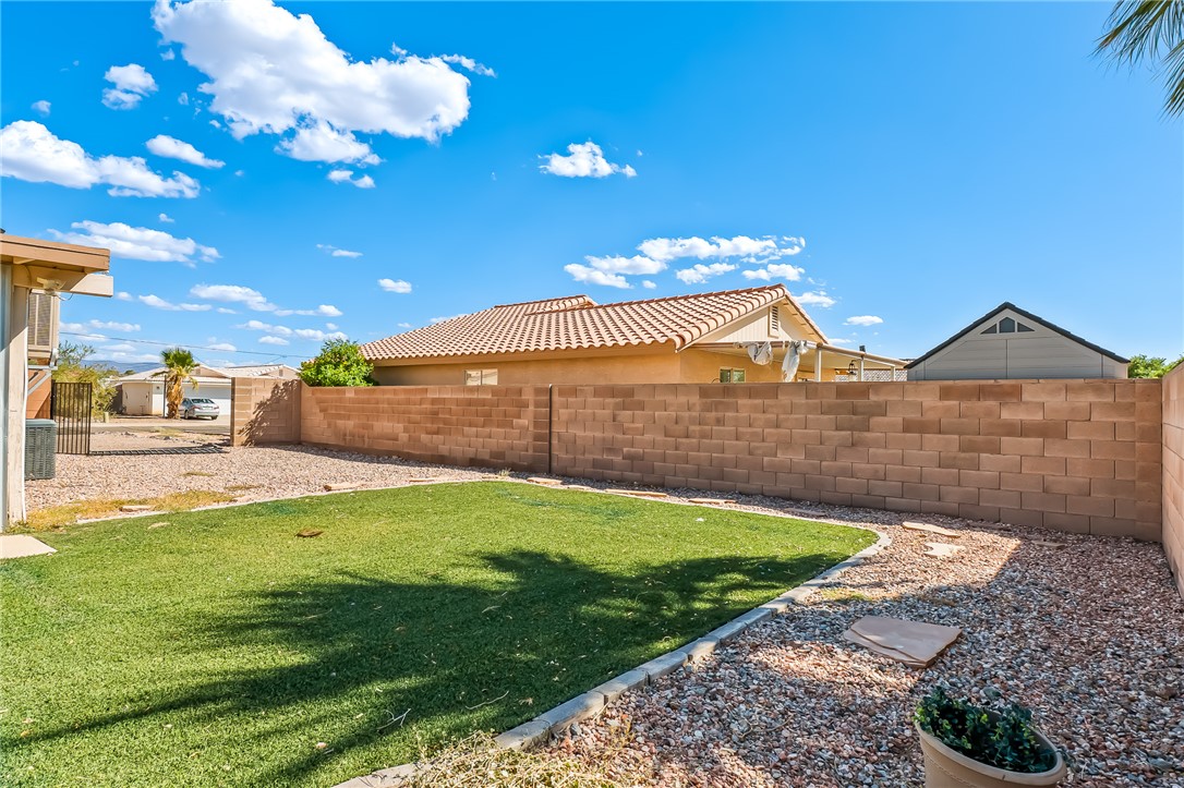 1836 E Bear Creek Way
