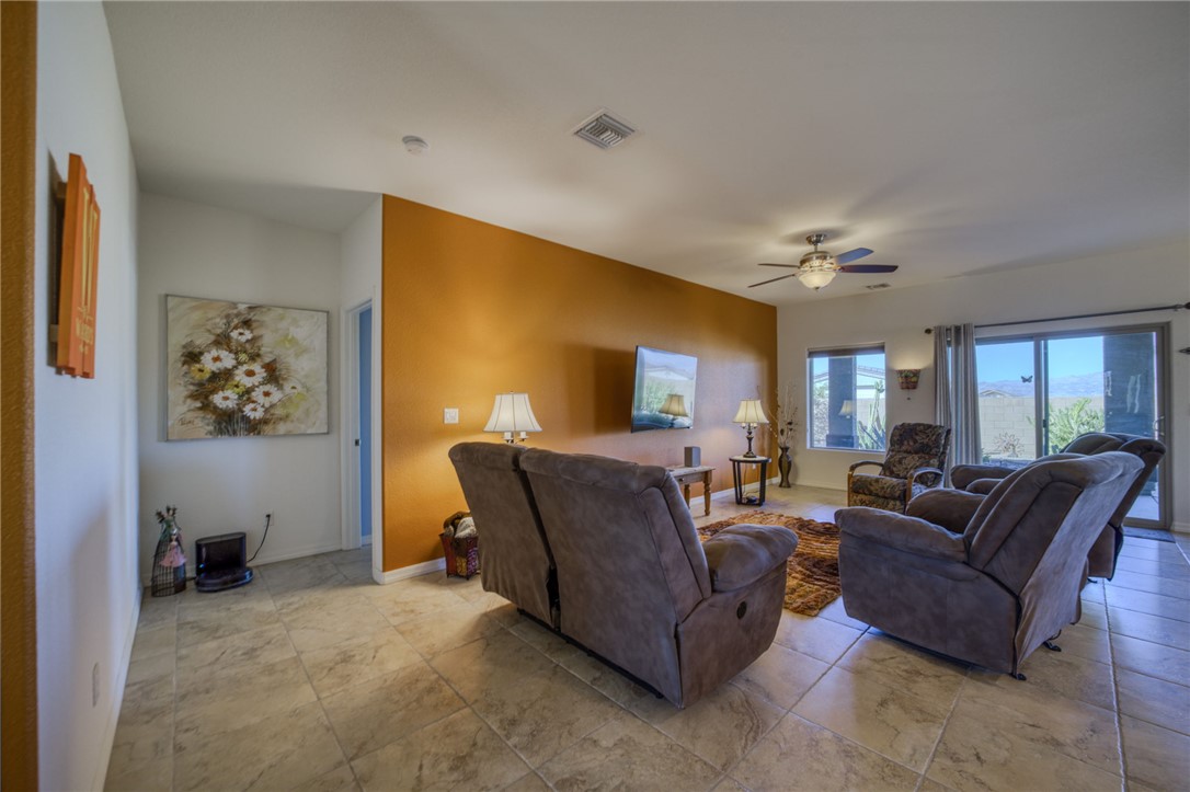 2717 Discovery Road