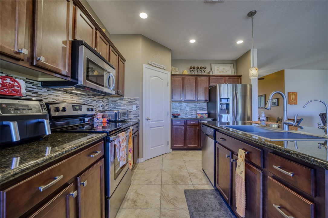 2717 Discovery Road