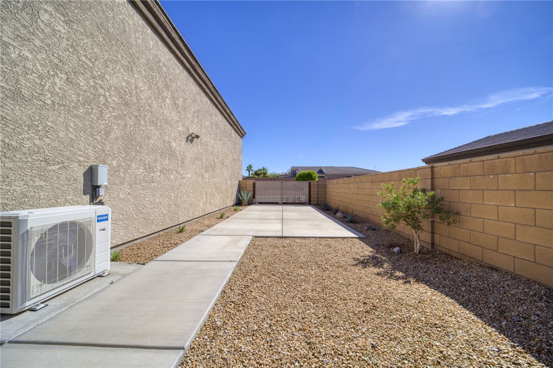 2717 Discovery Road