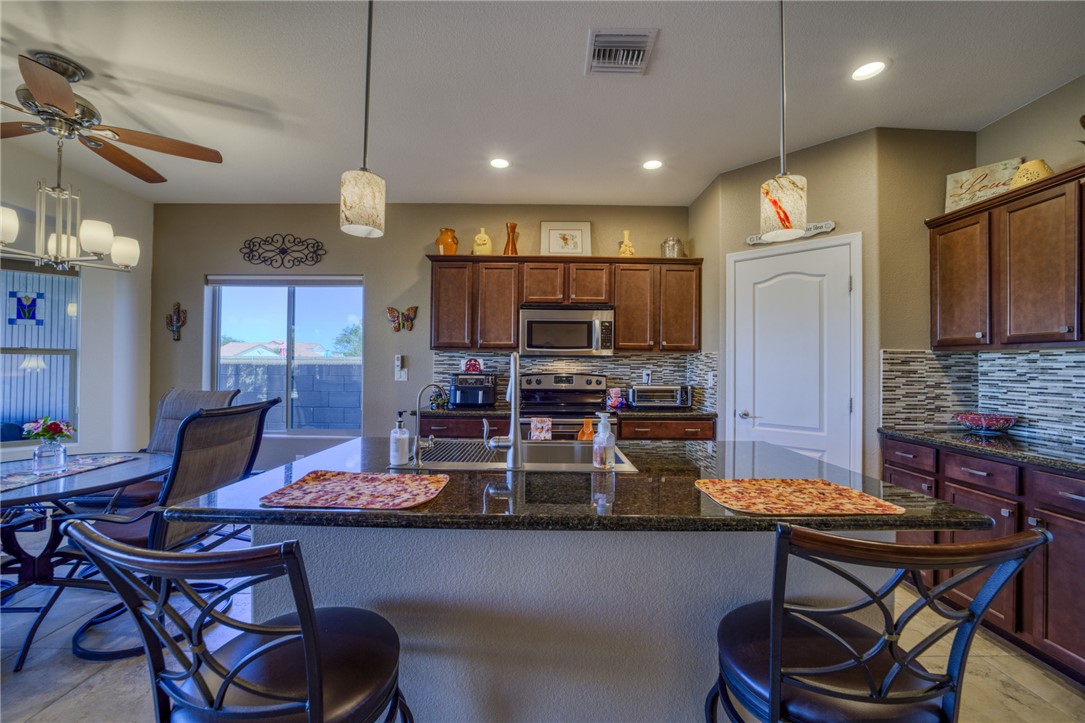 2717 Discovery Road