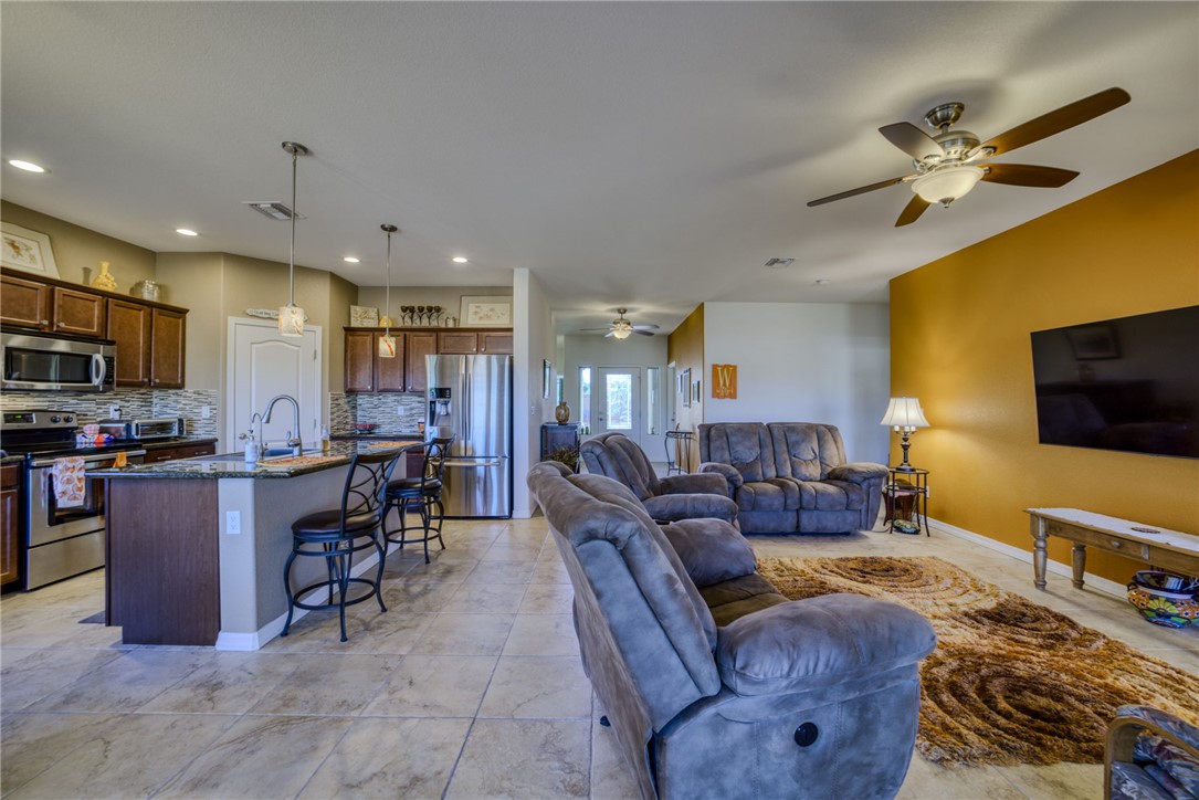 2717 Discovery Road