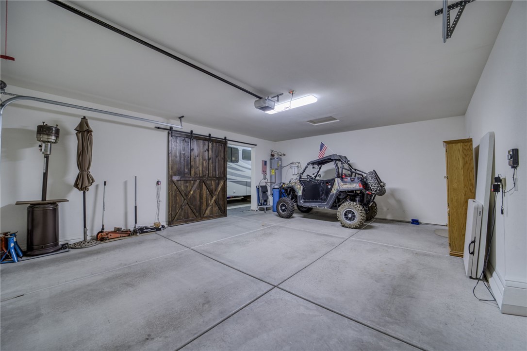 2717 Discovery Road