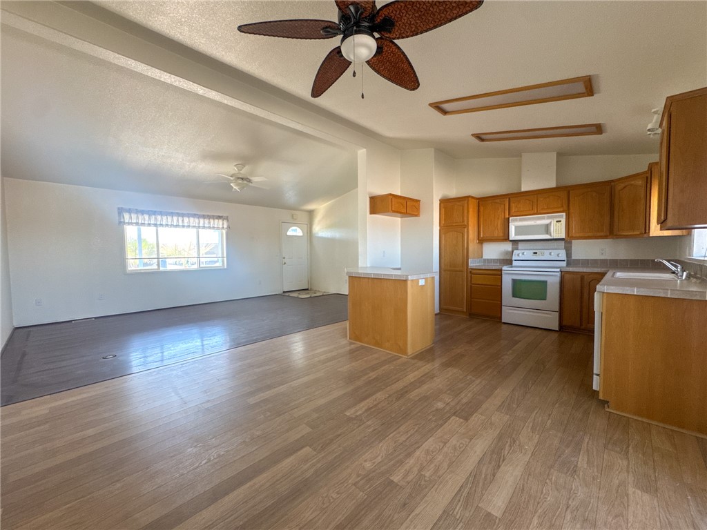 1545 E El Rodeo Road 163