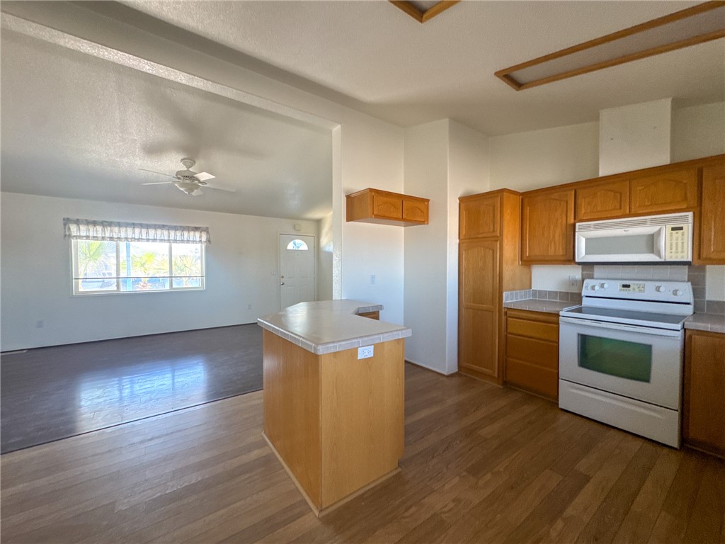 1545 E El Rodeo Road 163