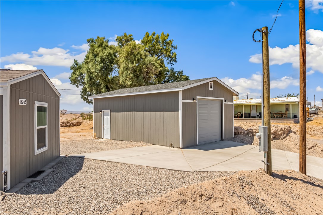 13205 S WATERREED WAY