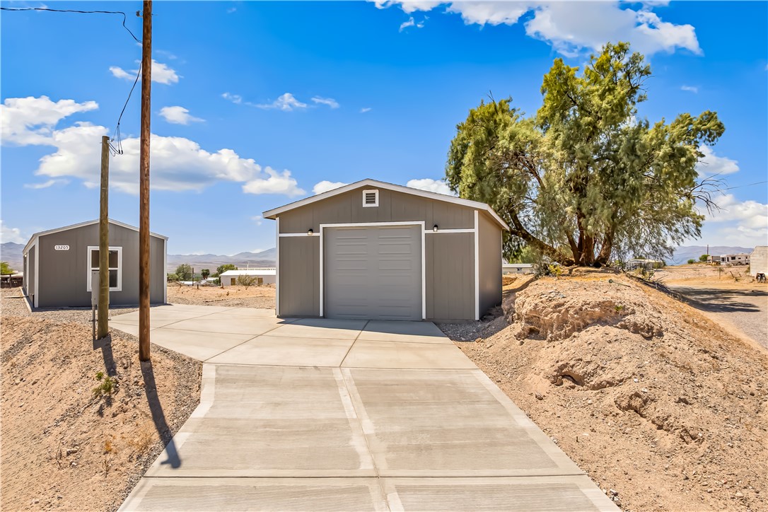 13205 S WATERREED WAY