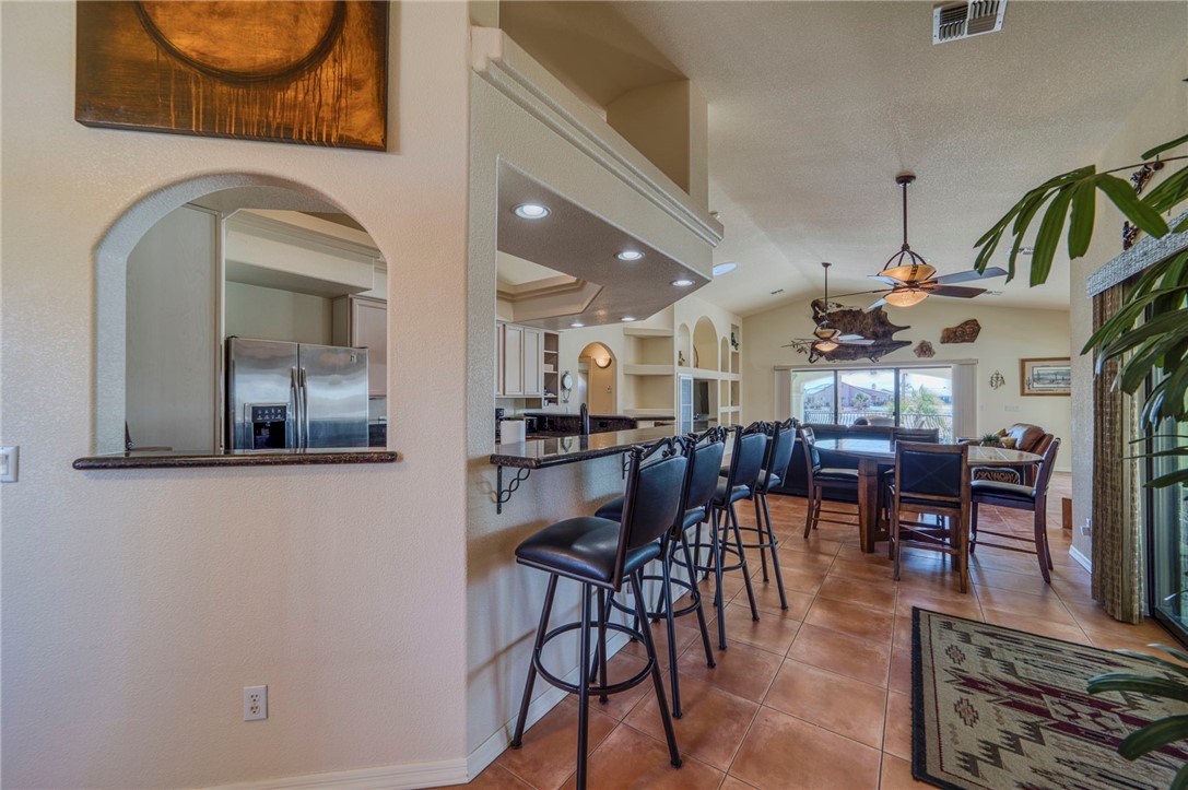 2062 E Lago Grande Cove