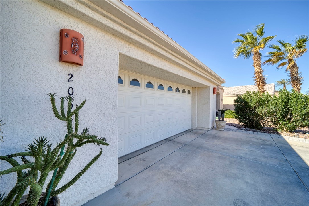 2062 E Lago Grande Cove