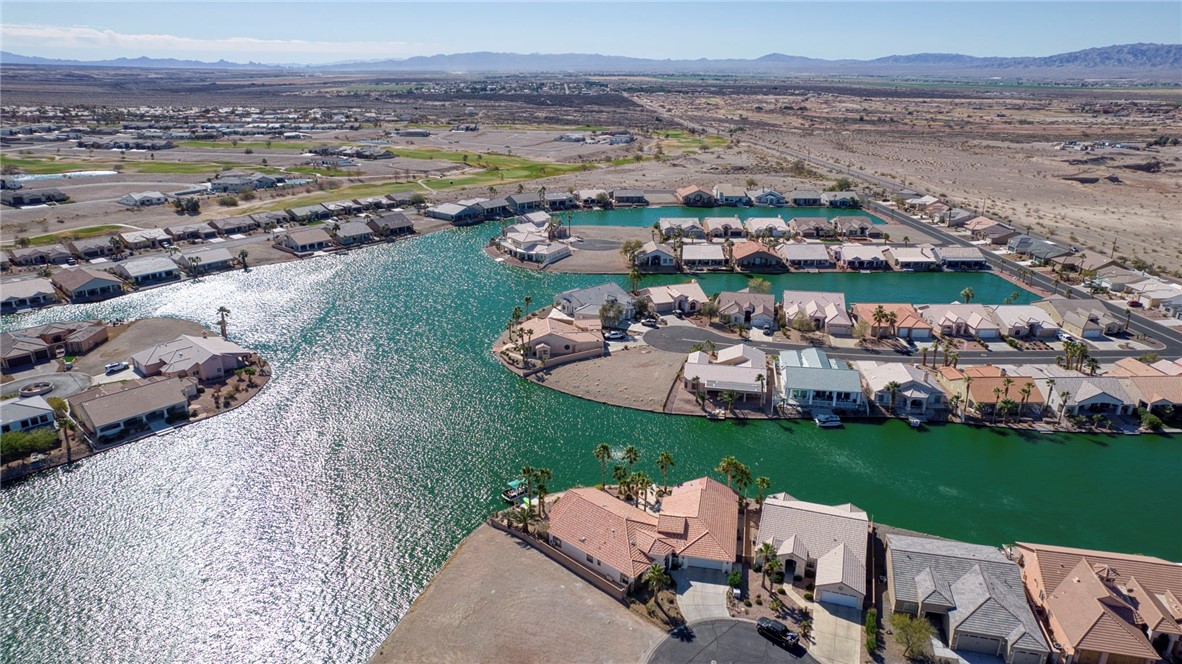 2062 E Lago Grande Cove
