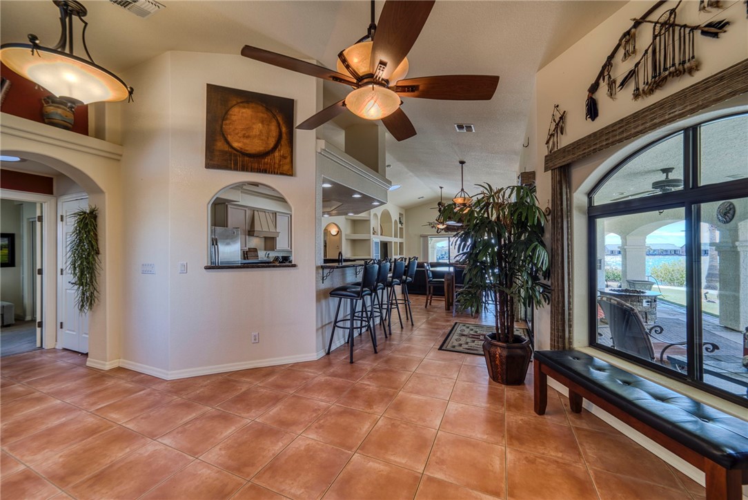 2062 E Lago Grande Cove