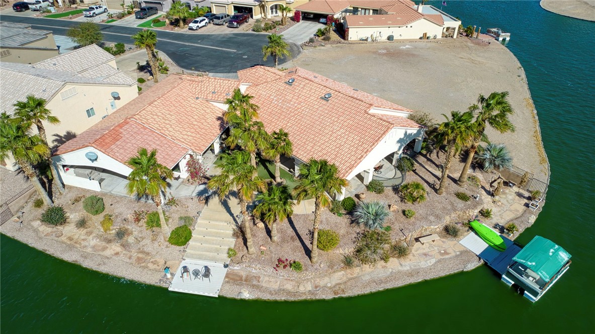 2062 E Lago Grande Cove