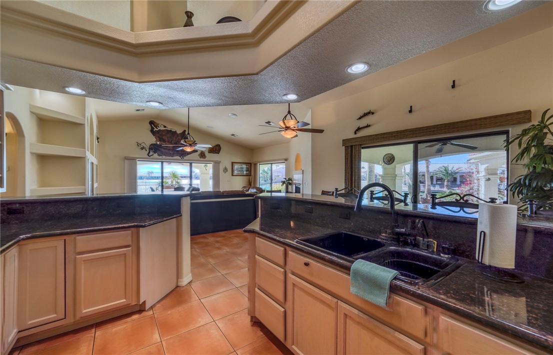 2062 E Lago Grande Cove
