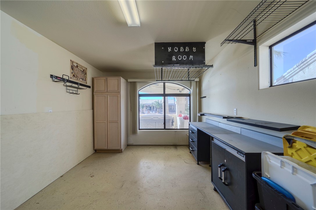 2062 E Lago Grande Cove
